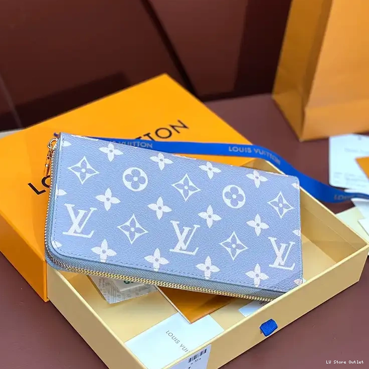 Hot sale LV 2408YA0235 Bags 0419